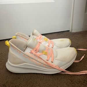 New Balance white tennis shoes